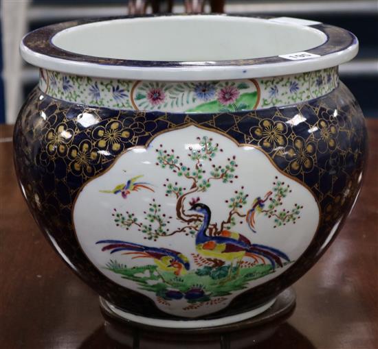 A Chinese jardiniere